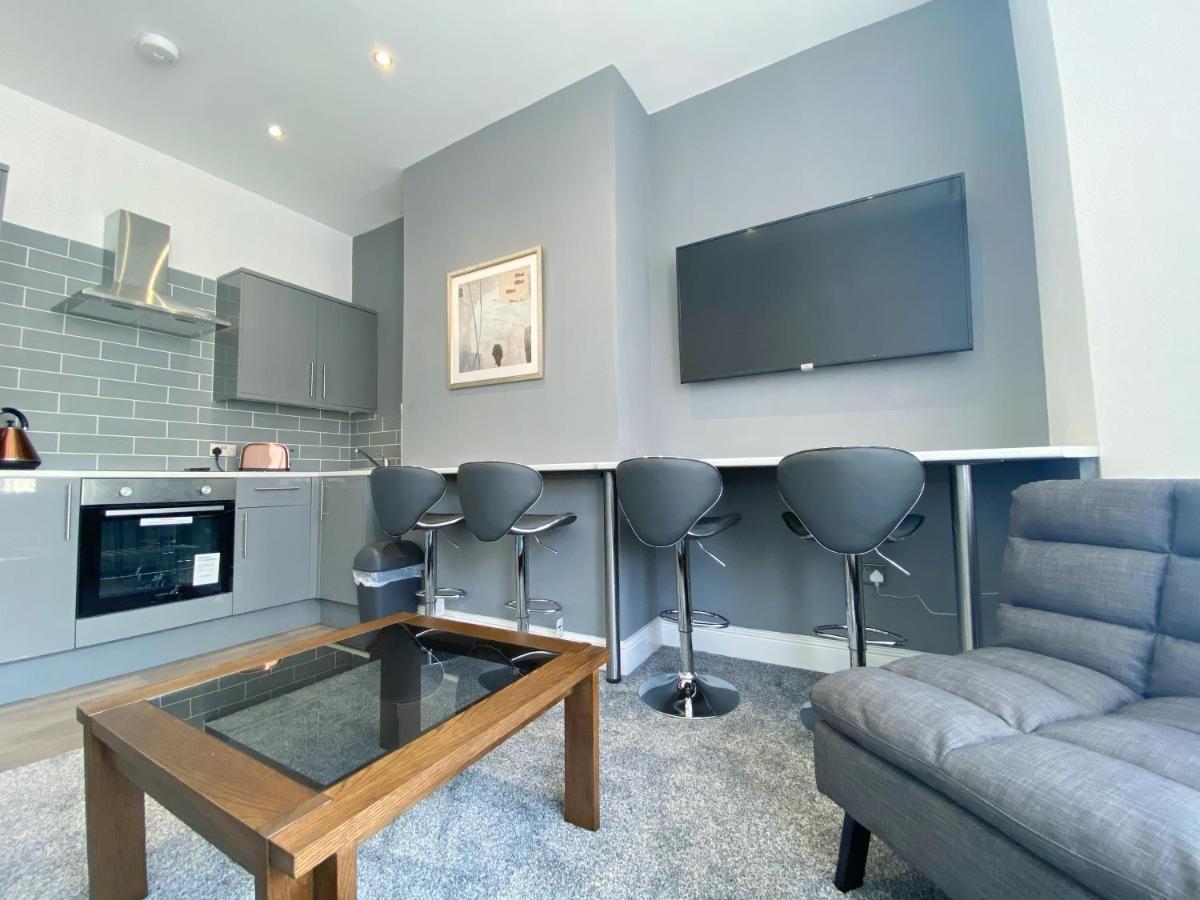 Mayfair Suite - 3X Bathrooms Close To Seafront Blackpool Exterior photo